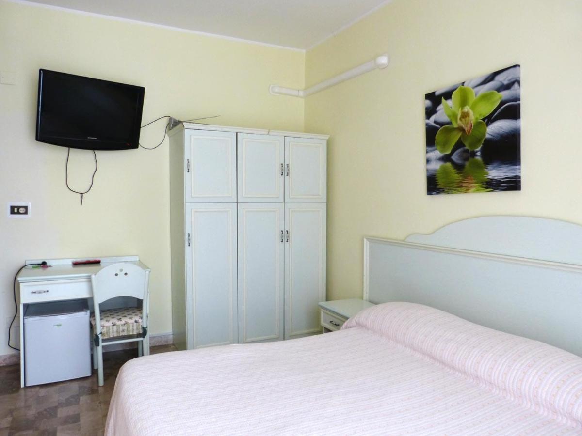 Bed and Breakfast Le Mimose Pescara Exterior foto